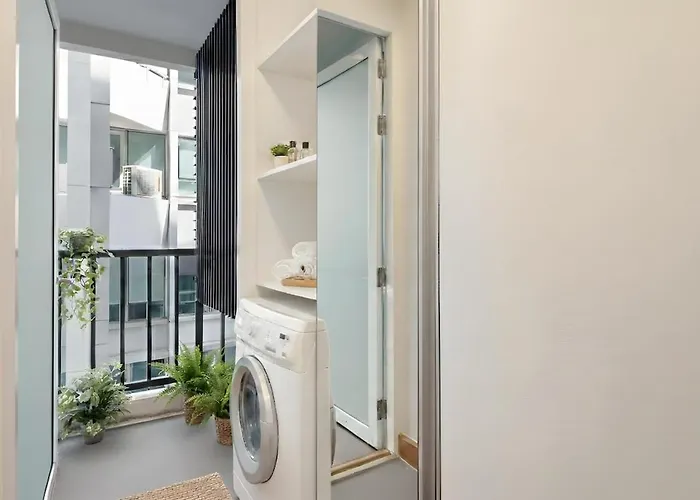 Apartment Bts Nana Station-pool And Gym Great
