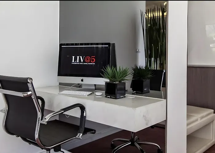 Bts Nana Station-pool And Gym Great Apartment Bangkok